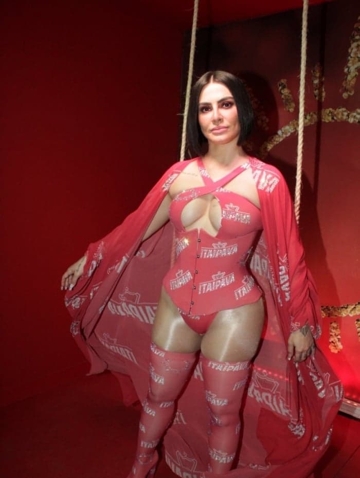 Cleo Pires no camarote da itaipava 