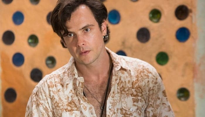 Sergio Guizé será matador apaixonado pela vítima, Paolla Oliveira, em A Dona do Pedaço