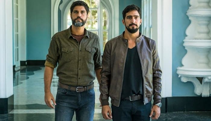 Hussein (Bruno Cabrerizo) e Jamil (Renato Goes) em Órfãos da Terra (Foto: Globo/Paulo Belote) Hussein (Bruno Cabrerizo) e Jamil (Renato Goes) em Órfãos da Terra (Foto: Globo/Paulo Belote)