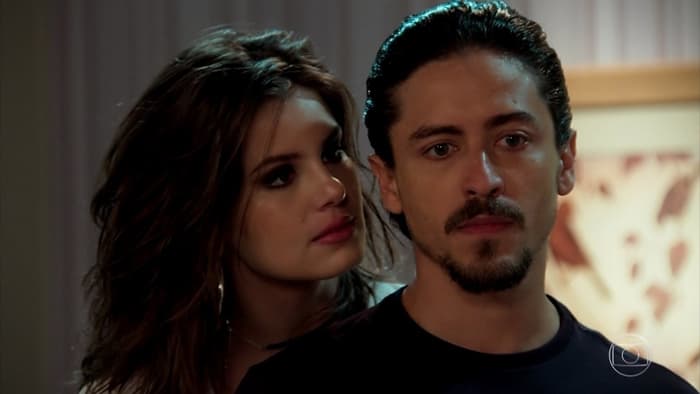 Verão 90: Jerônimo e Vanessa têm final surpreendente juntos com Galdino