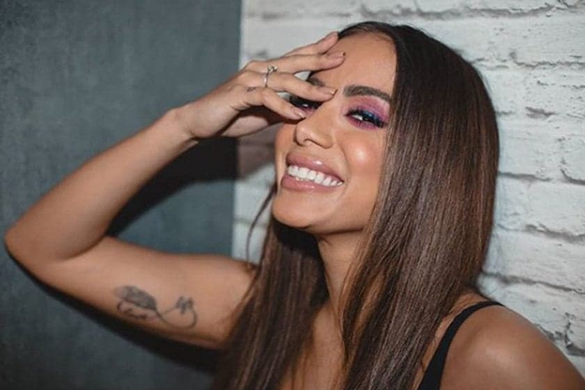 Anitta abusa do deboche e dá resposta atravessada a homem que não a reconheceu em sua própria festa