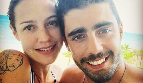 Após anunciar separação, Luana Piovani é flagrada de pijama por Pedro Scooby: "Separar-se com dignidade"