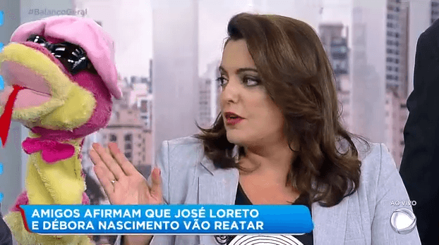 Fabíola Reipert surge com substituto de Renato Lombardi no quadro A Hora da Venenosa