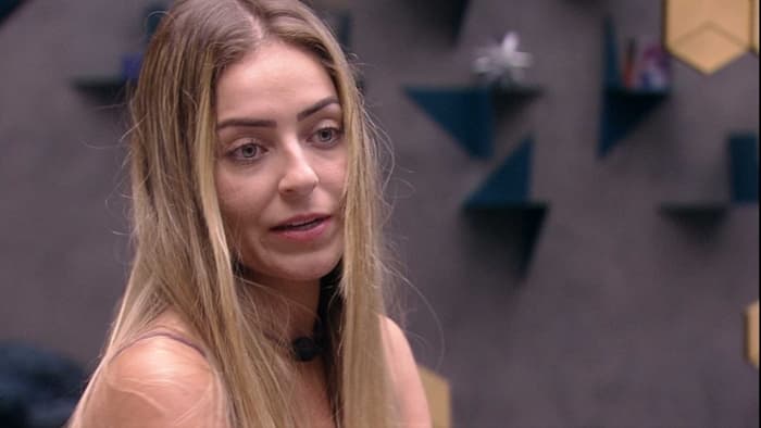 BBB19: Paula discute com Tereza e critica sister pelas costas