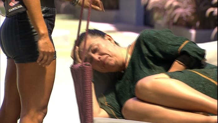 BBB19: Tereza cita Tiririca ao falar sobre "presente" dado por Danrley: 'Pior que tá não fica'
