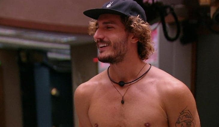 No BBB19, Paula faz especulação sobre Alan e dispara: "Sabe se proteger"