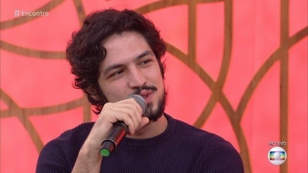 Sem renovar com a Globo, Gabriel Leone ganha novo personagem e radicaliza com visual