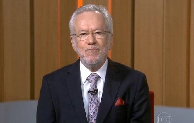 Jornalista Alexandre Garcia ironiza campanha contra assédio e é detonado na internet