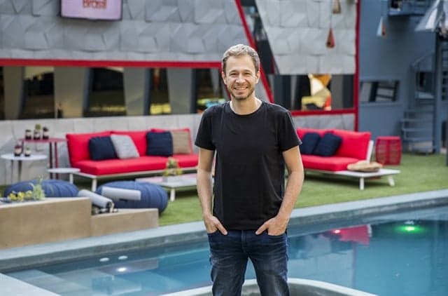 Globo confina famílias dos brothers no BBB 19; "Estou tensa", diz "nova confinada"