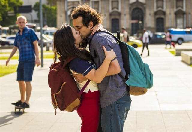 Tatá Werneck e Eduardo Sterblitch emplacam a série Shippados na Globo; saiba detalhes