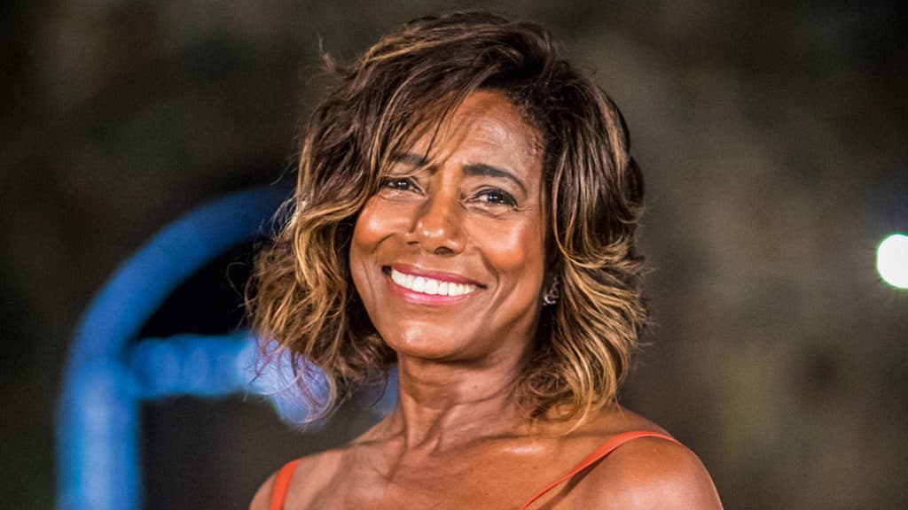 Glória Maria tem idade revelada, descobre grave problema de saúde e reencontra amor do passado