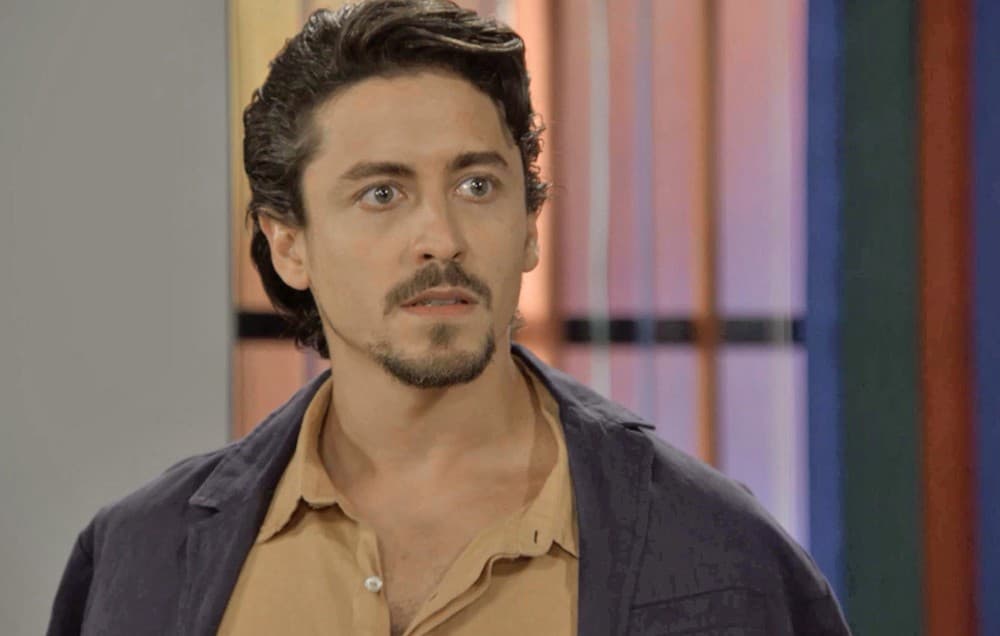 Verão 90: Jerônimo faz serviço sujo e tem todo o dinheiro roubado