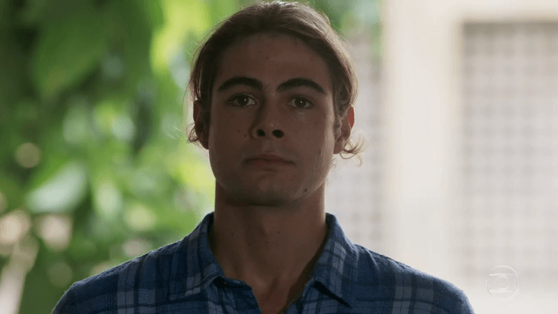 Verão 90: João toma atitude drástica e tenta aliança com Vanessa