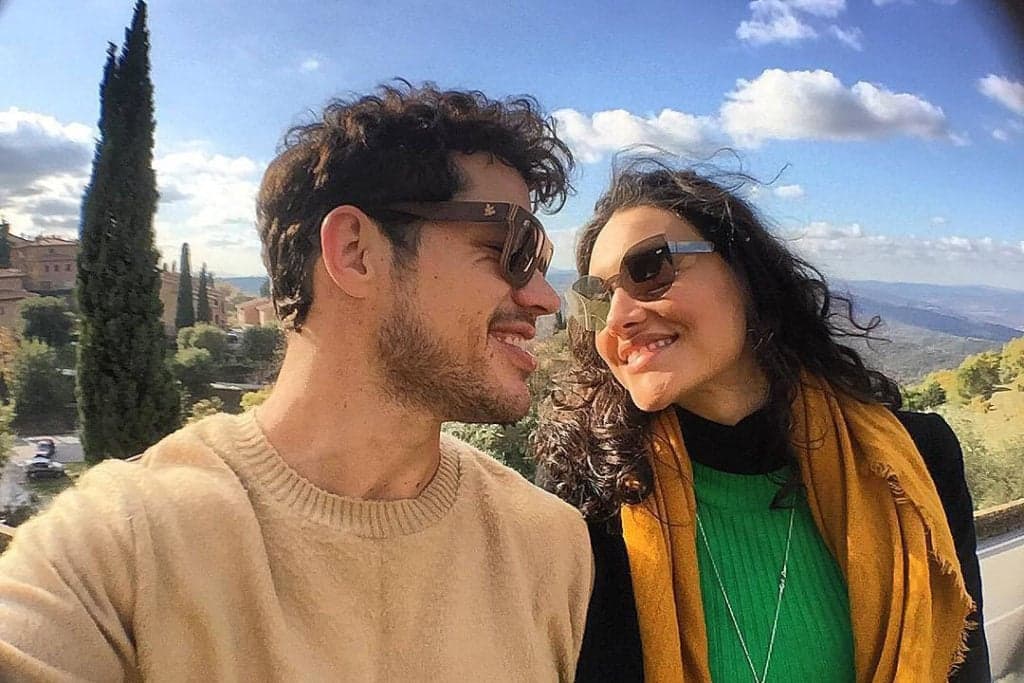 Após flagra juntos e notícia que reatou com José Loreto, Débora Nascimento é destruída e paga alto preço