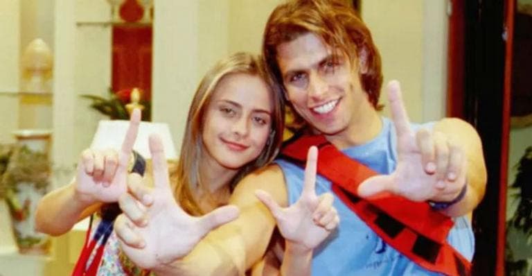 Henri Castelli reencontra Juliana Silveira, relembra passado juntos e faz declaração de amor
