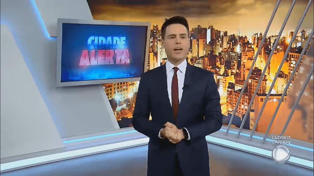 Luiz Bacci comanda o Cidade Alerta, na Record. (Foto: Reprodução)
