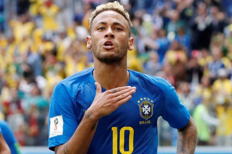 Neymar volta ao país, toma providência inacreditável e causa espanto no próprio filho