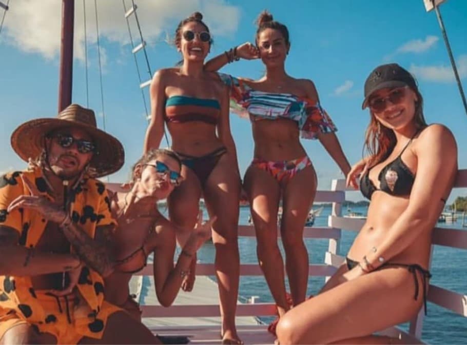 Neymar xaveca bailarina do Faustão.