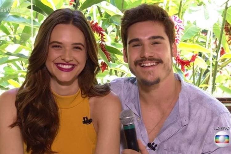 Juliana Paiva e Nicolas Prattes reatam namoro e são flagrados juntos em momento íntimo