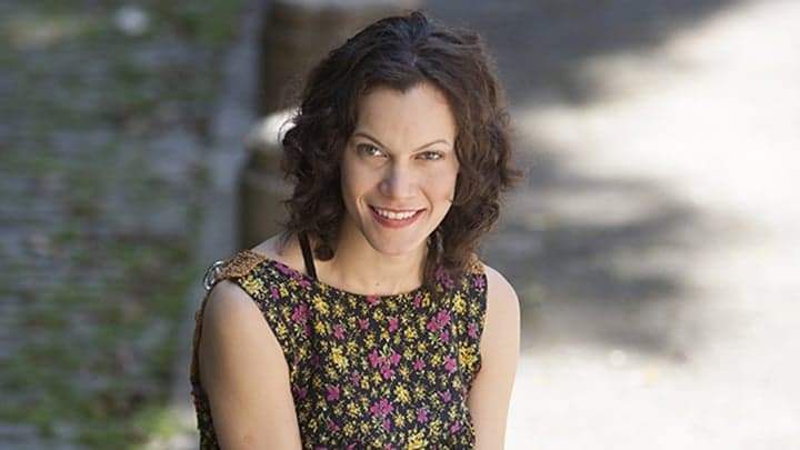 Hermila Guedes volta à TV como professora em nova produção da Globo