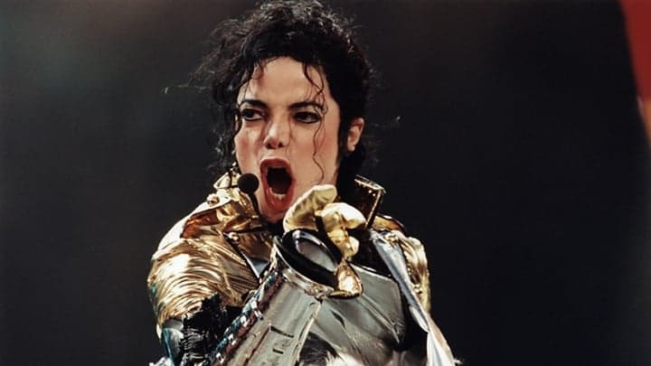 Equipe de Michael Jackson declara "guerra" à documentário que acusa o cantor de abusar de crianças