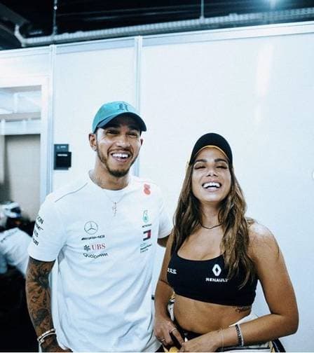 Lewis Hamilton e Anitta (Foto: Divulgação) Lewis Hamilton e Anitta (Foto: Divulgação)