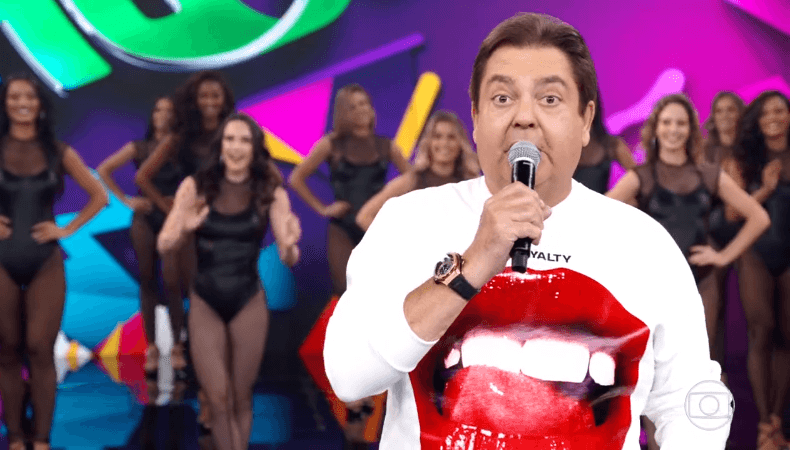 Faustão rouba a cena em foto de esposa e fãs vão a loucura: "ele ficaria muito bravo"