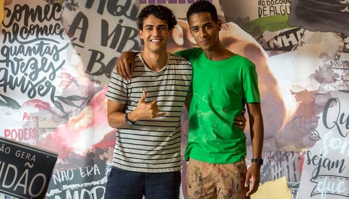 Guga (Pedro Alves) e Serginho (João Pedro Oliveira), casal gay de Malhação: Toda Forma de Amar (Foto: Globo/Estevam Avellar)