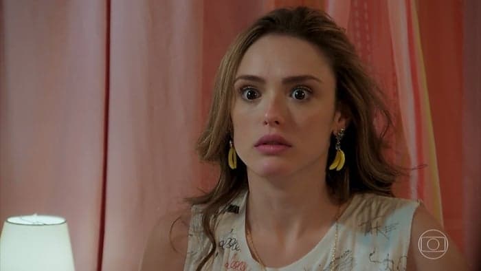 Verão 90: Manu descobre segredo de João e fica em choque