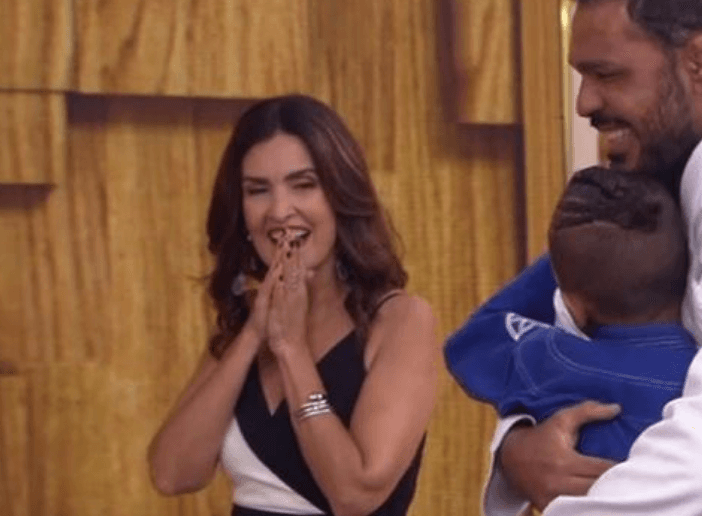 Minotauro faz surpresa e deixa Fátima Bernardes e garoto de 8 anos emocionados no Encontro; veja