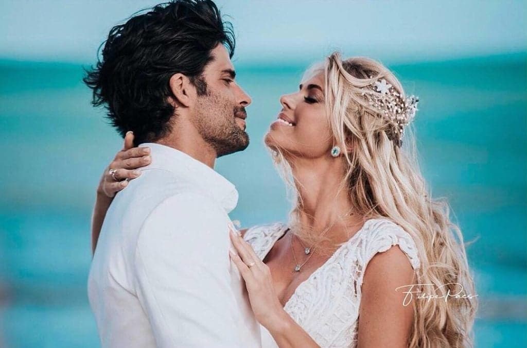 Marido de Caroline Bittencourt está em estado de choque após modelo desaparecer no meio do mar