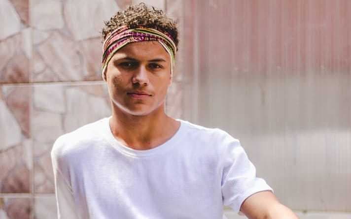 Ex-BBB Danrley é cobrado para 'sair do armário' e acaba se definindo: "Afeminado"