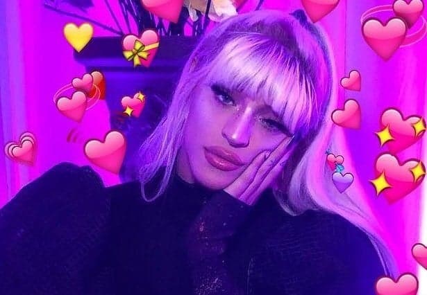 Disfarçada, Pabllo Vittar é flagrada andando de metrô e gera grande polêmica