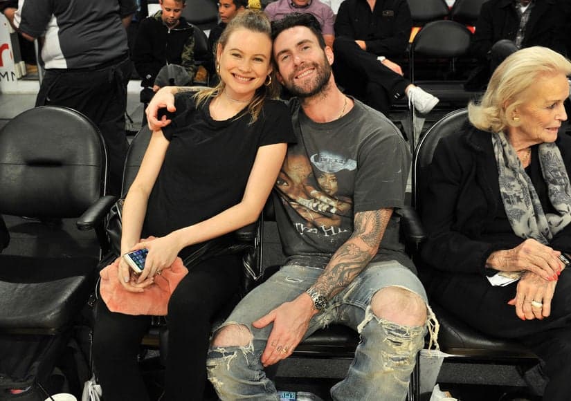 Adam Levine E Behati Prinsloo surpreendem ao colocar casa a venda por preço absurdo