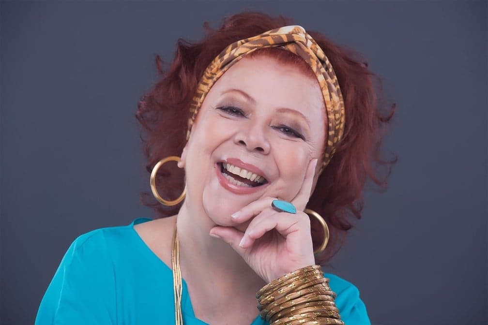 Mangueira homenageia Beth Carvalho após morte da cantora: 'Nossa madrinha'