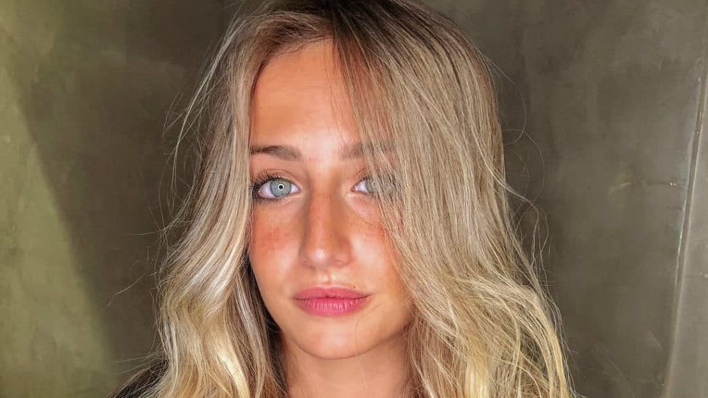 Bruna Griphao posta vídeo sensual, público não perdoa e atriz rebate: "Não tô ligando"