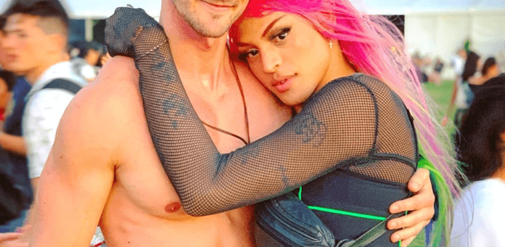 Pabllo Vittar é flagrada pegando técnico gato da Netflix e mata mulheres de inveja nos EUA; confira a foto