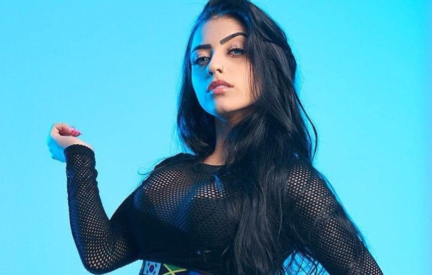 MC Mirella está sendo investigada pelo Ministério Público Federal por tráfico internacional de crianças para fins sexuais