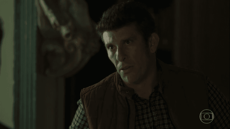 O Sétimo Guardião: Machado é encontrado morto com recado misterioso e causa pânico