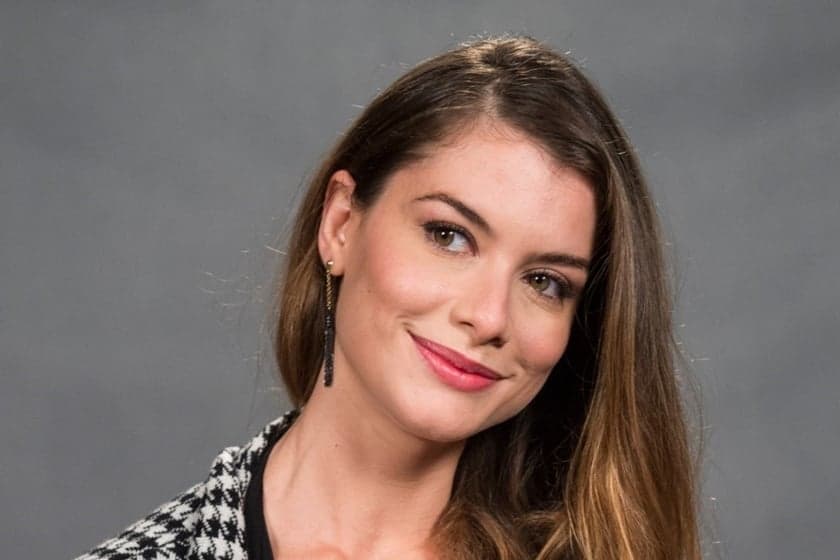 Em momento raro, Alinne Moraes é flagrada com filho e detalhe rouba a cena