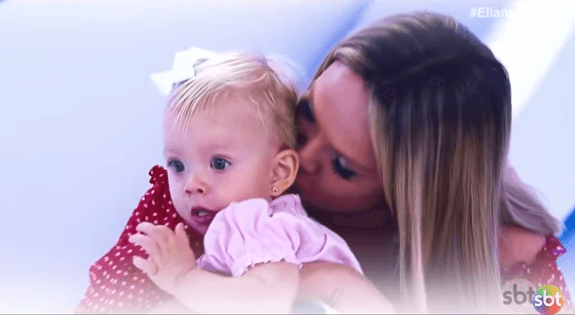 Eliana faz revelação inacreditável e entrega que está se afastando definitivamente da filha caçula: "É duro"