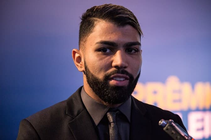 Gabigol corre atrás de mulher comprometida depois de término com irmã de Neymar e é descoberto