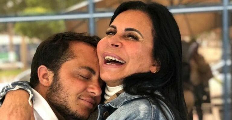 Gretchen não se segura e fala o que pensa sobre a esposa de Thammy Miranda