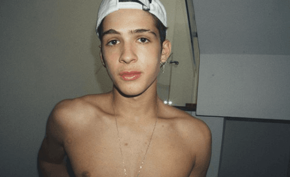 Ex de Larissa Manoela, João Guilherme deixa fãs chocados ao mostrar corpo trincado aos 17 anos