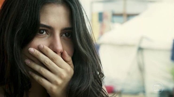 Órfãos da Terra: Laila descobre que Jamil foi enviado de Aziz para sequestrá-la e surta