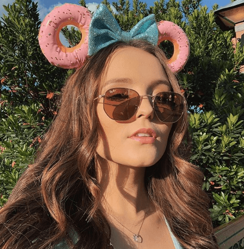 Larissa Manoela prova que não é mais criança e sensualiza só de biquíni: "Perfeita"