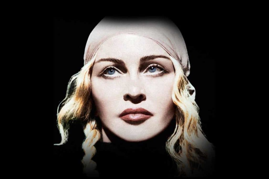 Madonna divulga clipe de música com Maluma, Medellín; assista