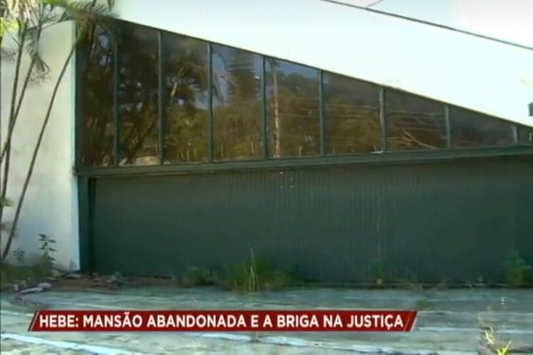 Mansão da artista é destruída e fotos são chocantes /Reprodução Record