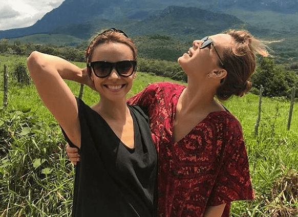 Mariana Ximenes e Débora Falabella em Minas (Foto: Reprodução/ Instagram) Mariana Ximenes e Débora Falabella em Minas (Foto: Reprodução/ Instagram)