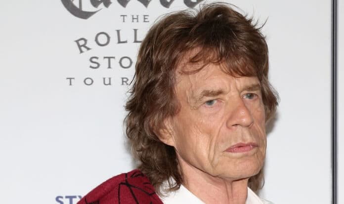 Após cirurgia, Mick Jagger se pronuncia e ganha declaração de Luciana Gimenez e filho
